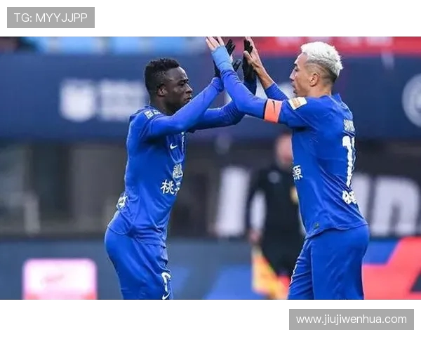 浦和红钻扳平进球疑似越位及手球争议 是否应该判定有效